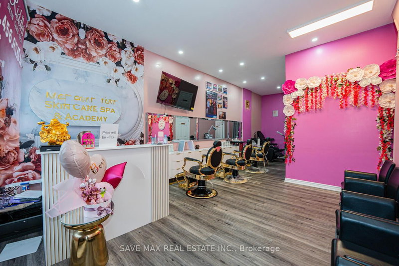 7060 Airport Rd, Mississauga, L4T 2G8 | Image 3