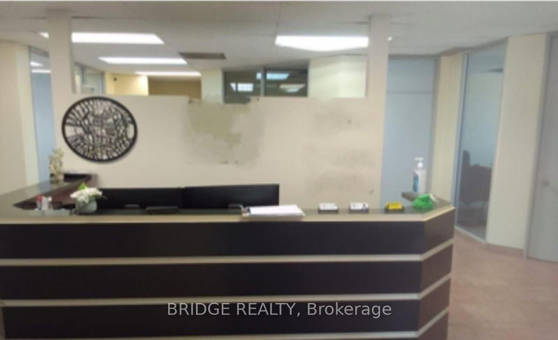 2682 Slough St, Mississauga, L4T 1G3 | Image 3