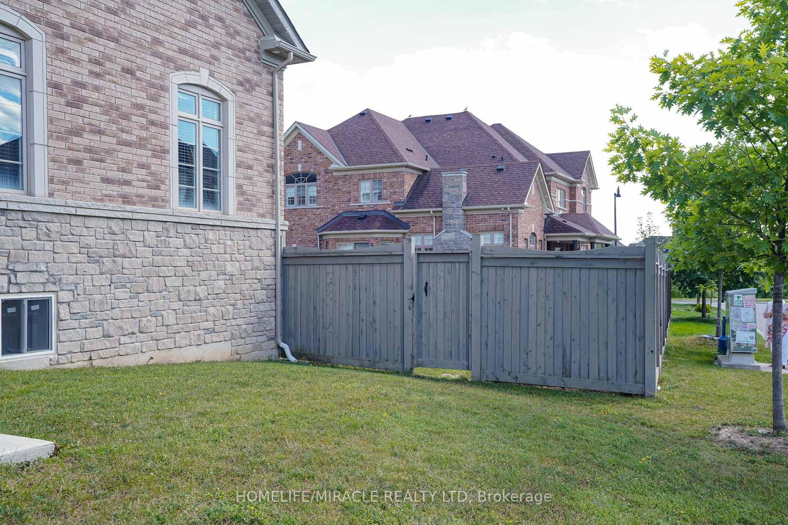 Listing Image 49
