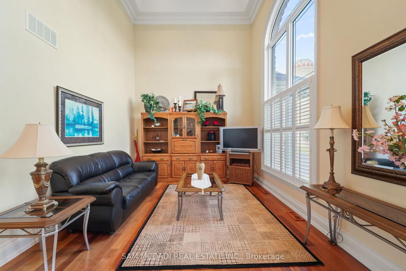 5431 Appleby Line, Burlington, L7M 0P3 | Image 3