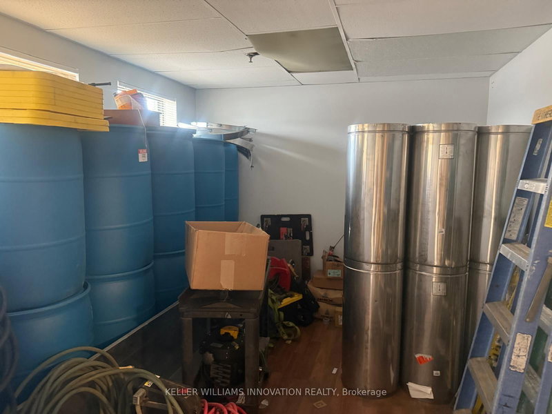 18 Strathearn Ave, Brampton, L6T 4P1 | Image 2