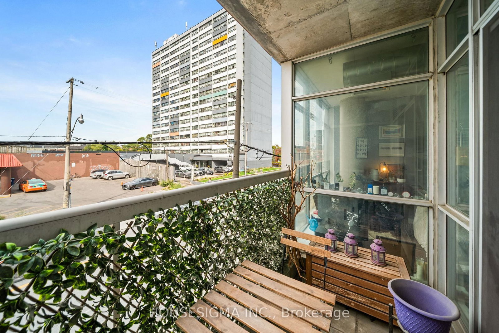 Listing Image 12