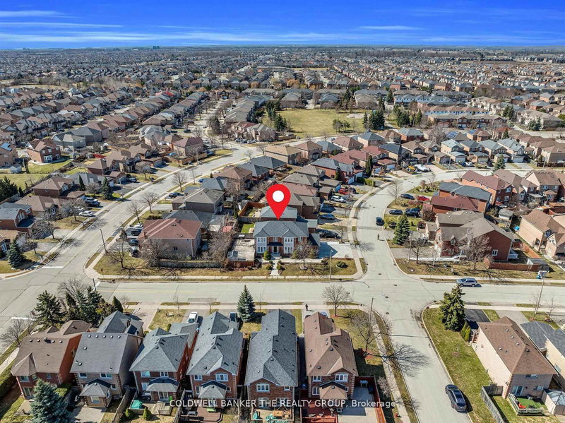 10 Colleyville St, Brampton, L7A 1H3 | Image 2