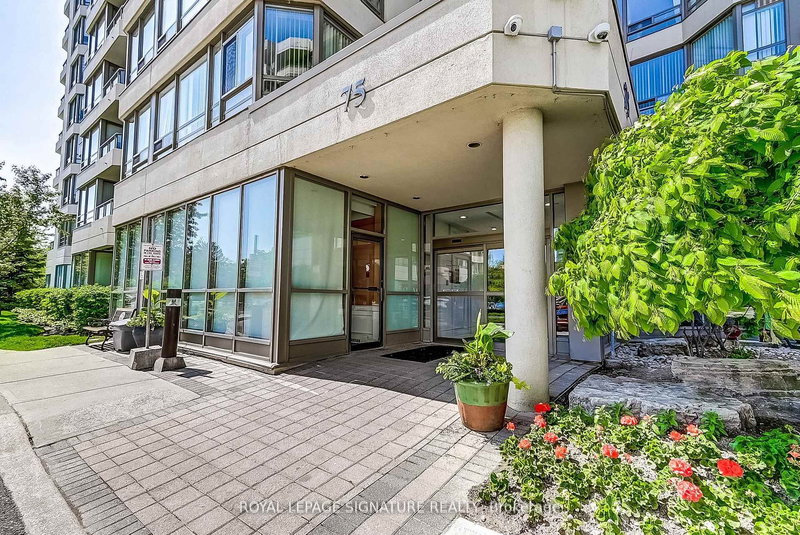 1105 - 75 King St E, Mississauga, L5A 4G5 | Image 3