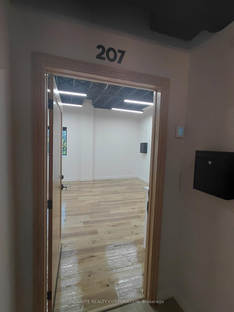 #207 - 60 Queen St E, Brampton, L6V 1A9 | Image 2