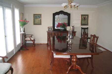 4040 Lookout Crt, Mississauga, L4W4E9 | Image 3