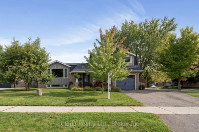 Detached House sold at 137 Churchill Road, Halton Hills, Ontario, L7J 2J5 - Acton - MLS: W12423266