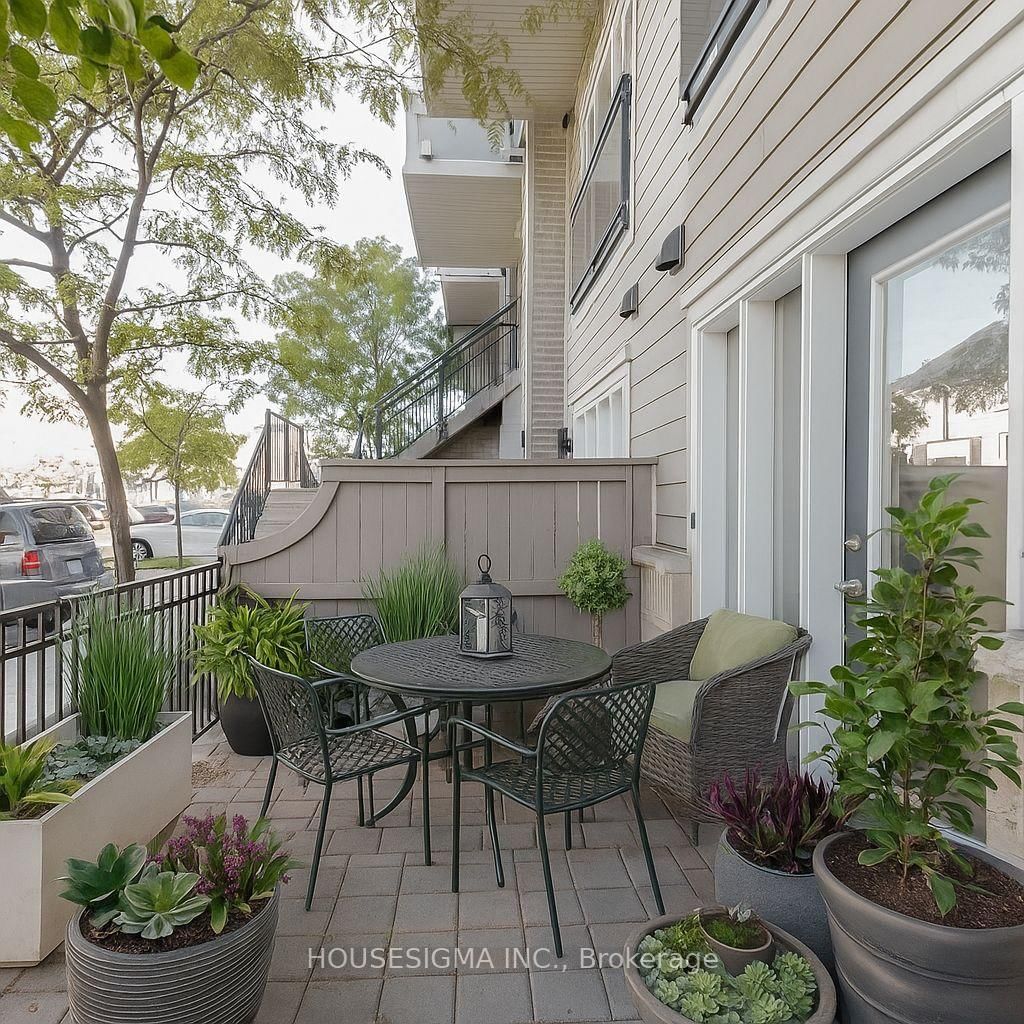 5035 Oscar Peterson Mississauga,ON L5M 0P4