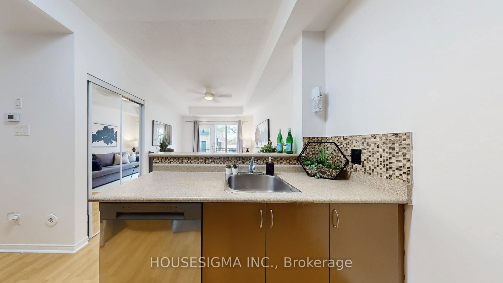 5035 Oscar Peterson Mississauga,ON L5M 0P4 — Photo 12