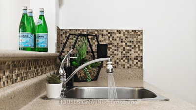 5035 Oscar Peterson Mississauga,ON L5M 0P4 — Photo 14