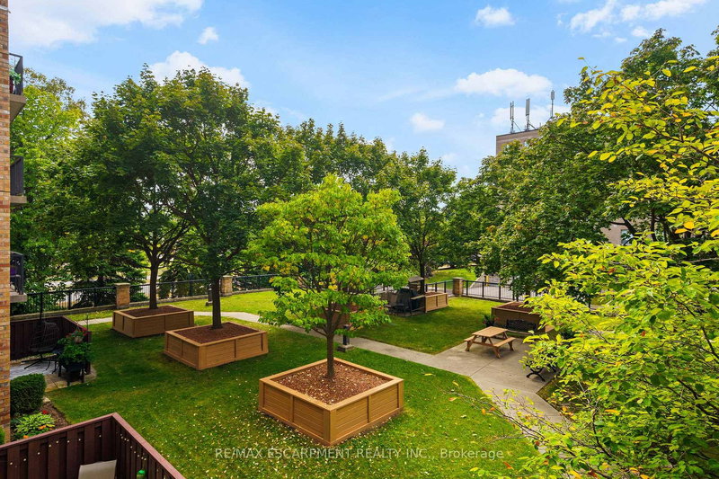 211 - 3499 UPPER MIDDLE Rd, Burlington, L7R 3X5 | Image 2