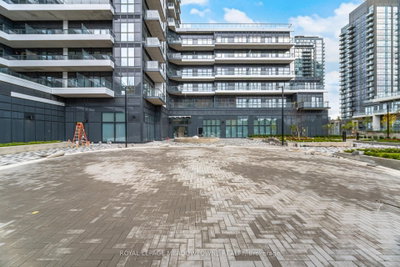 Unit 207 — 15 Watergarden Drive — photo 2