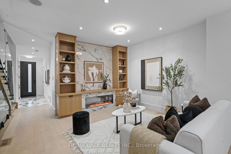 10 Benson Mississauga,ON L5H 2P2 — Photo 16