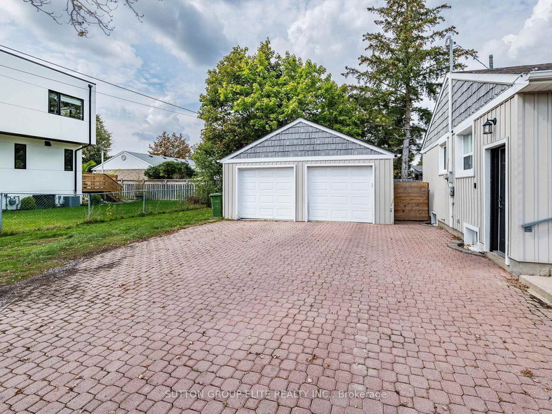 107 Martha St N, Caledon, L7E 4X5 | Image 3