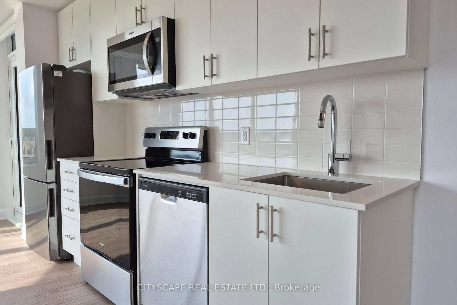 3240 William Coltson Avenue, Unit 909 - Photo 2