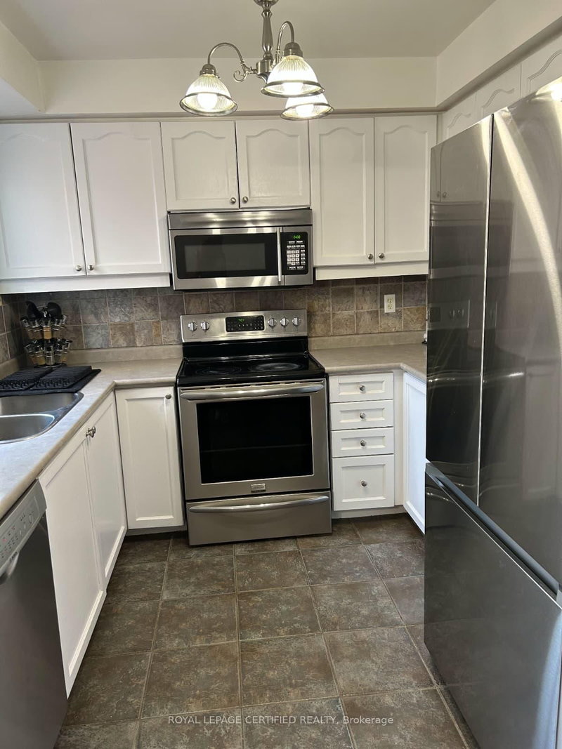 5126 Des Jardines Dr, Burlington, L7L 6L7 | Image 3