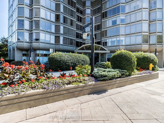 2407 - 1 Palace Pier Court