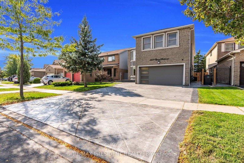 6200 Osprey Blvd, Mississauga, L5N 5W4 | Image 2