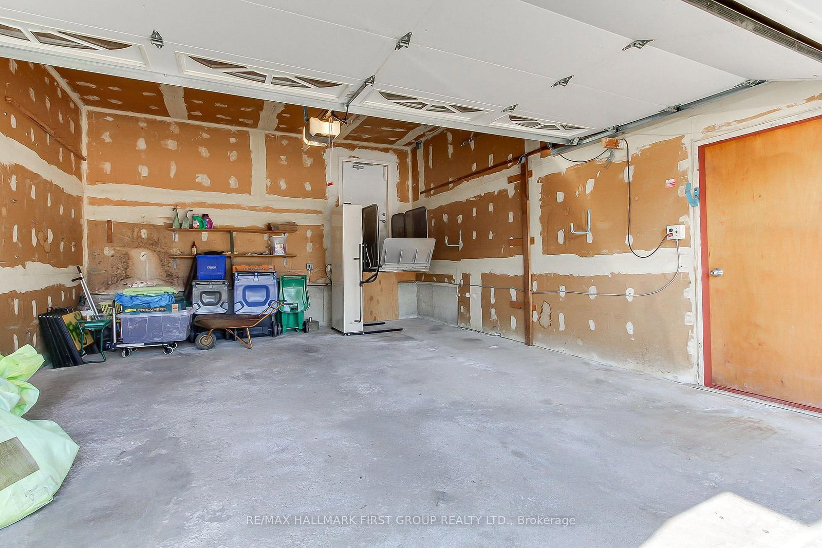 Listing Image 43