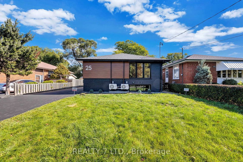 Unit #4 - 25 Templar Dr, Toronto, M9R 3C6 | Image 2