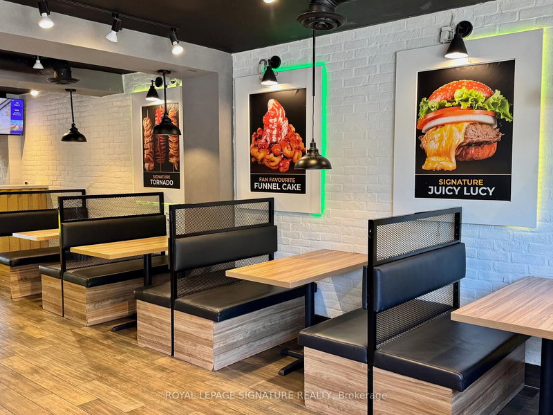 47 Lakeshore Rd E, Mississauga, L5G 1C9 | Image 3