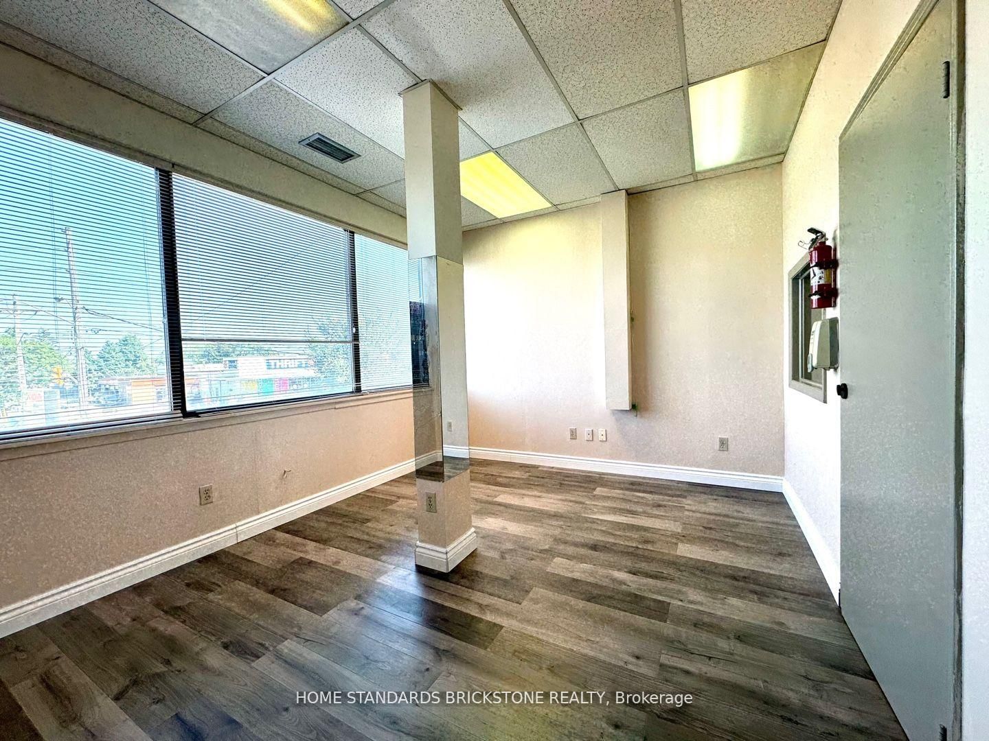 1680 Jane Street, Unit 202 - Photo 3