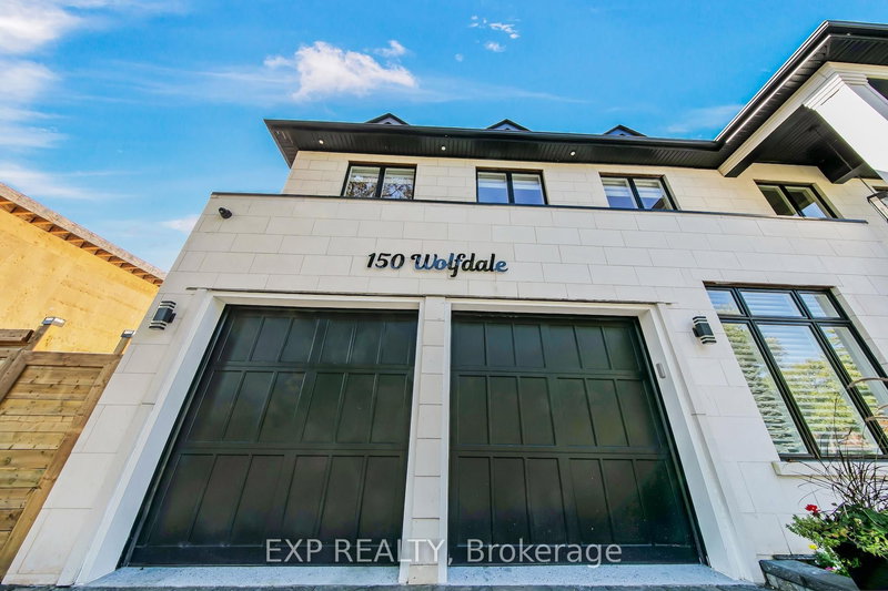 150 WOLFDALE Ave, Oakville, L6L 4S1 | Image 2