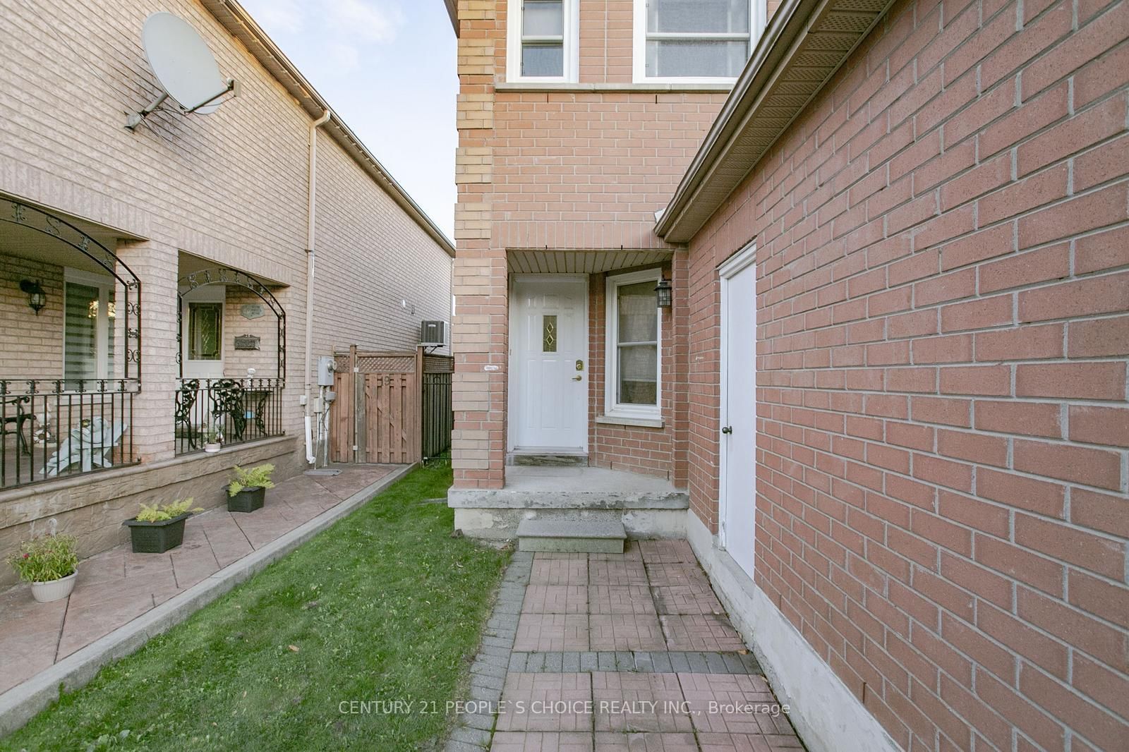 Listing photo 3