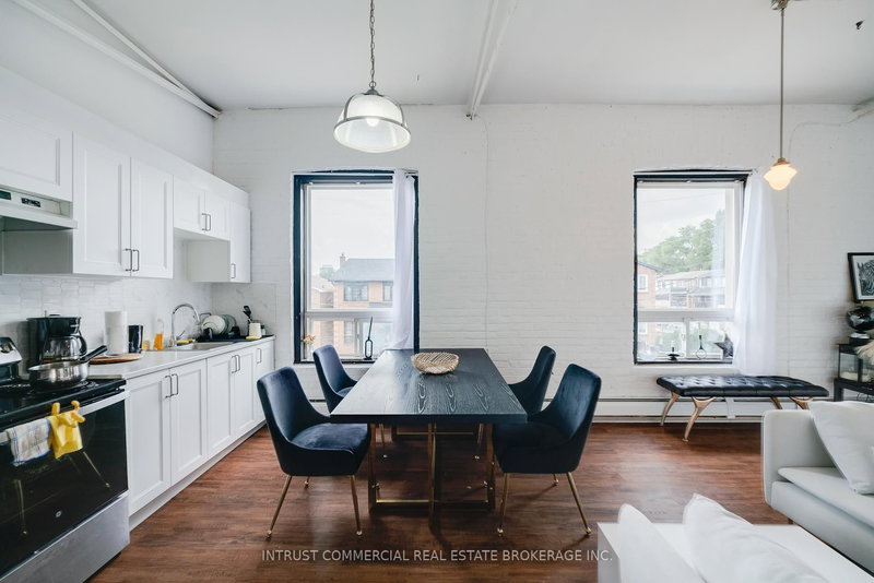 1463 Davenport Rd, Toronto, M6H 2H6 | Image 2