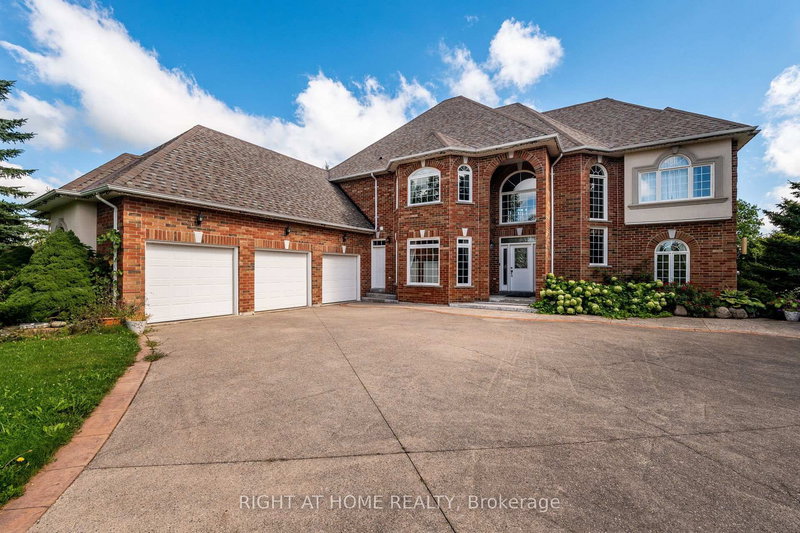 11150 Menzies Crt, Milton, L0P 1B0 | Image 2