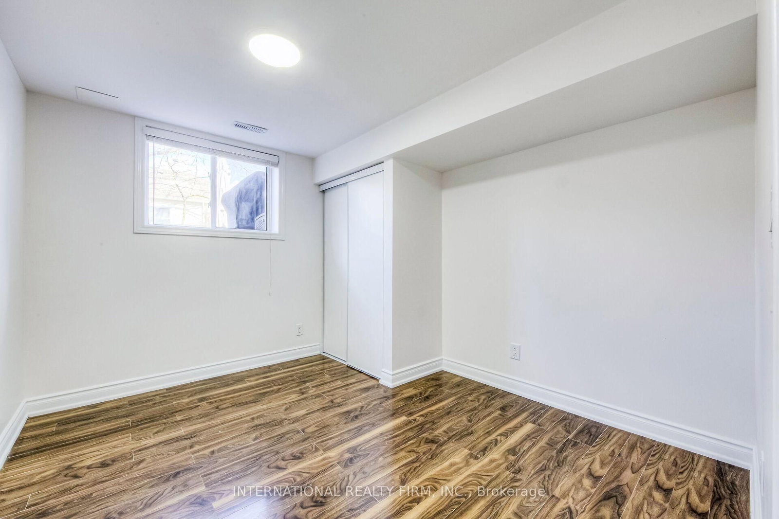 1051 Caven Street - Photo 12