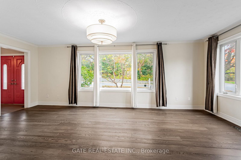 60 Scott St, Brampton, L6V 1S3 | Image 3