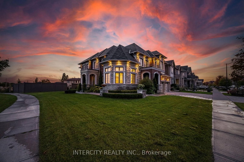 29 Chiming Rd, Brampton, L6P 4E1 | Image 2