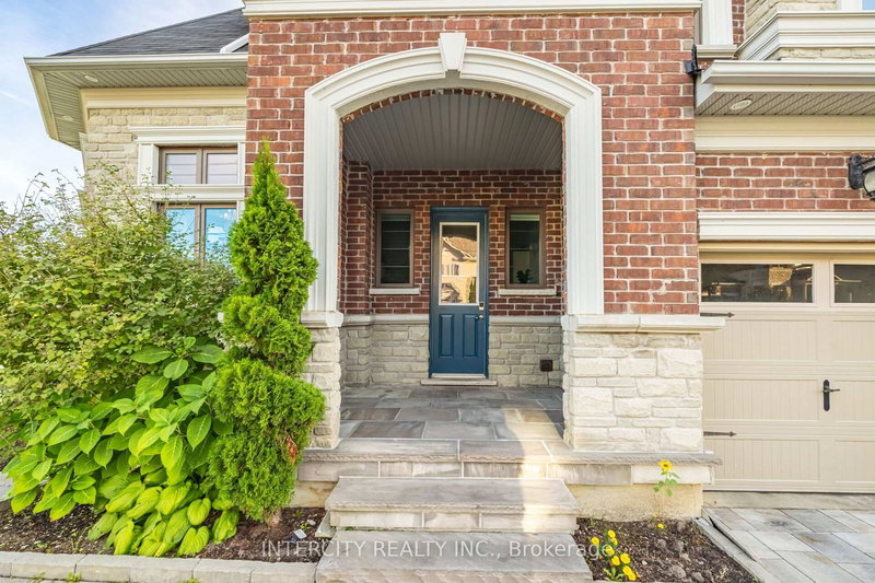 29 Chiming Rd, Brampton, L6P 4E1 | Image 3