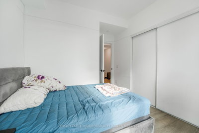 215 Lakeshore Mississauga,ON L5H 0A7 — Photo 10