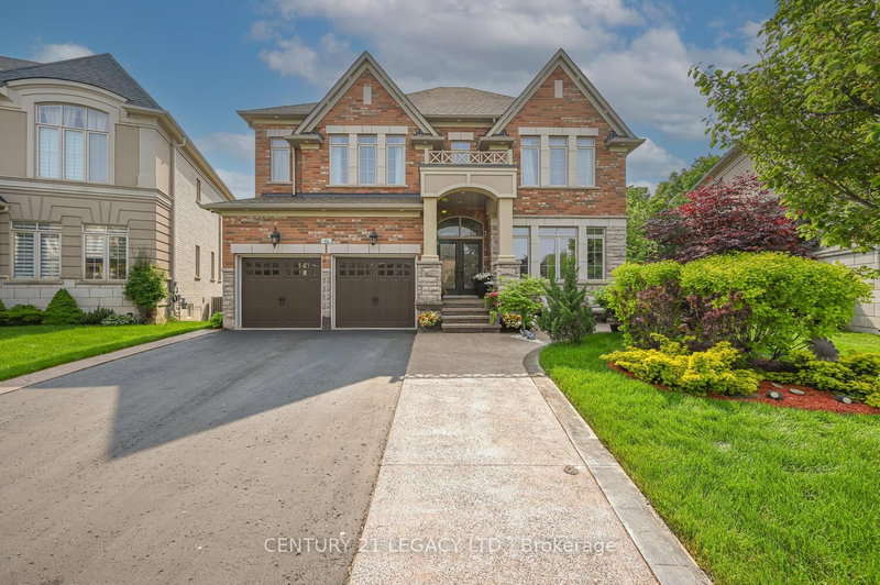 34 Cannington Cres, Brampton, L6X 2Y5 | Image 2