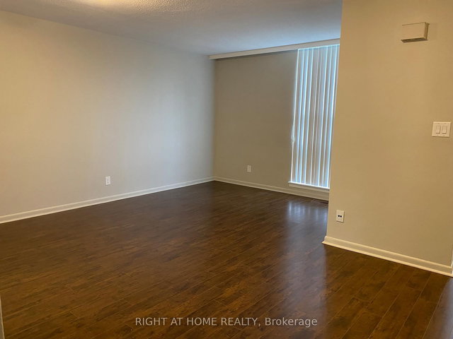 3230 The Credit Woodlands