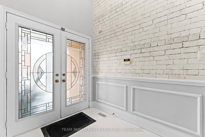 7 Yellow Avens Blvd, Brampton, L6R 0K5 | Image 3