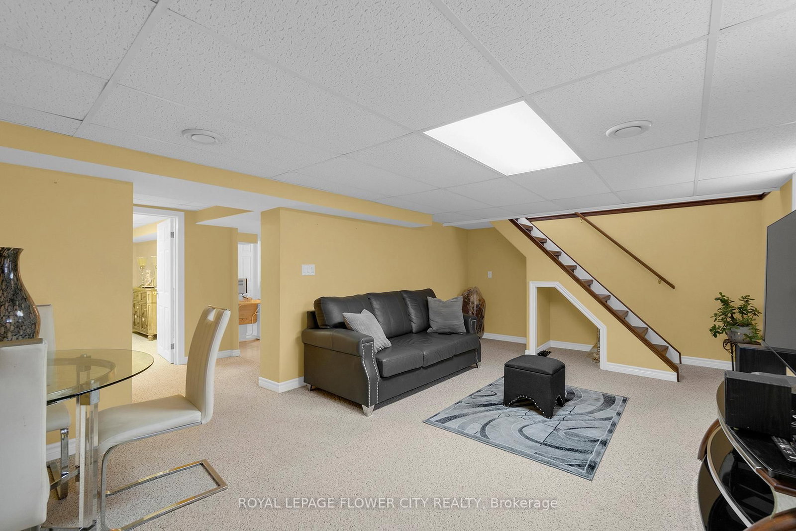 Detached House sold at 13 Bairstow Crescent, Halton Hills, Ontario, L7G 1L9 - Georgetown - MLS: W12452172