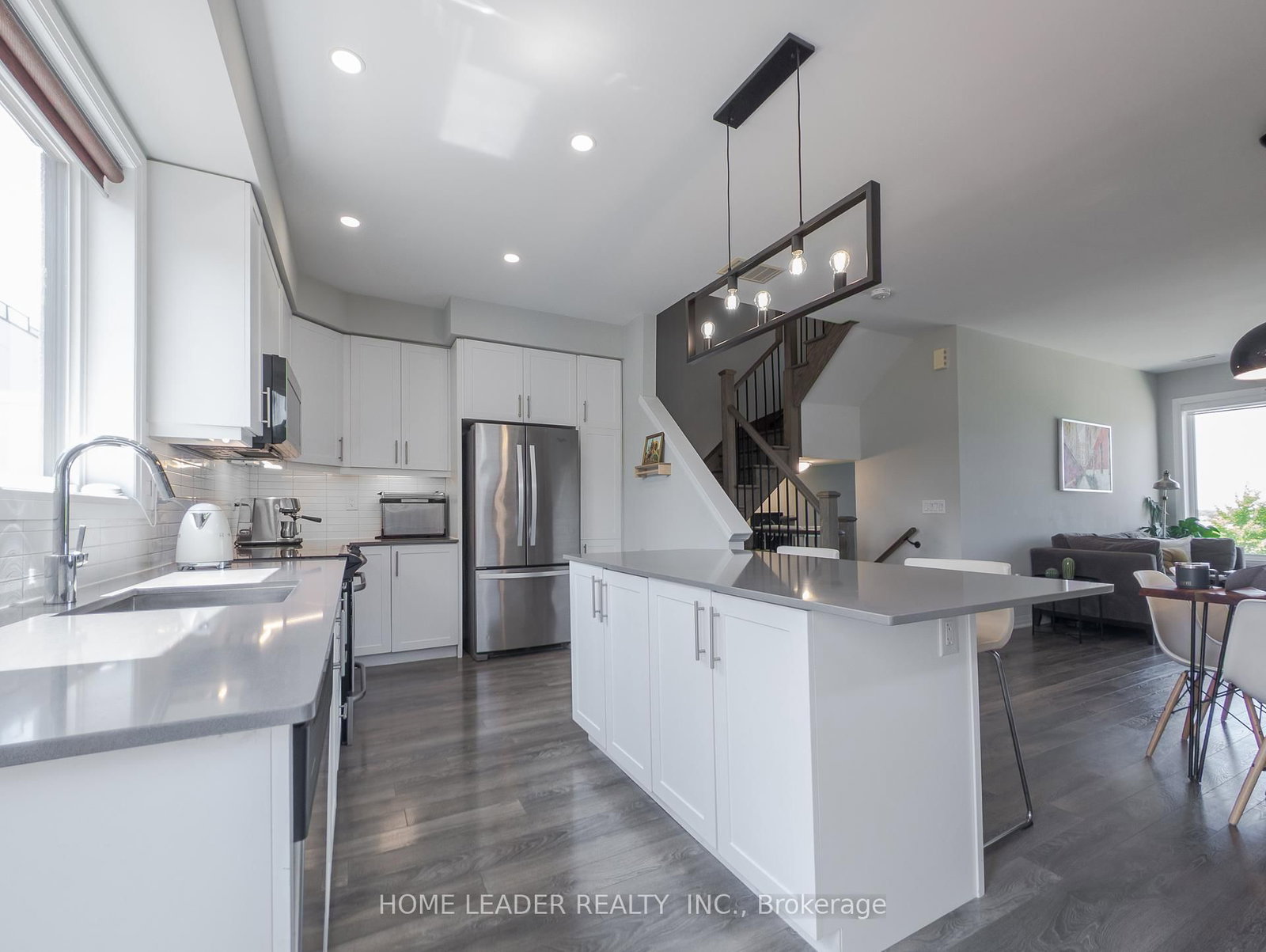 Townhouse sold at 243 Downsview Park Boulevard, Toronto, Ontario, M3K 0A5 - Downsview-Roding-CFB - MLS: W12454953