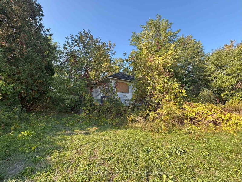 1631 Eglinton Ave W, Mississauga, L5M 7C1 | Image 3