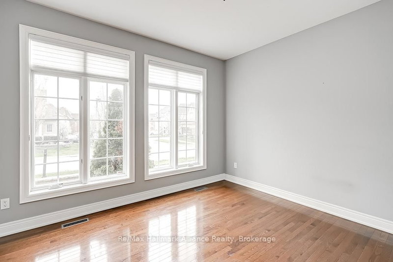 1527 Arrowhead Rd, Oakville, L6H 7V6 | Image 3