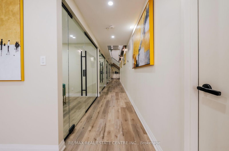 20 - 2131 Williams Pkwy, Brampton, L6S 5Z4 | Image 2