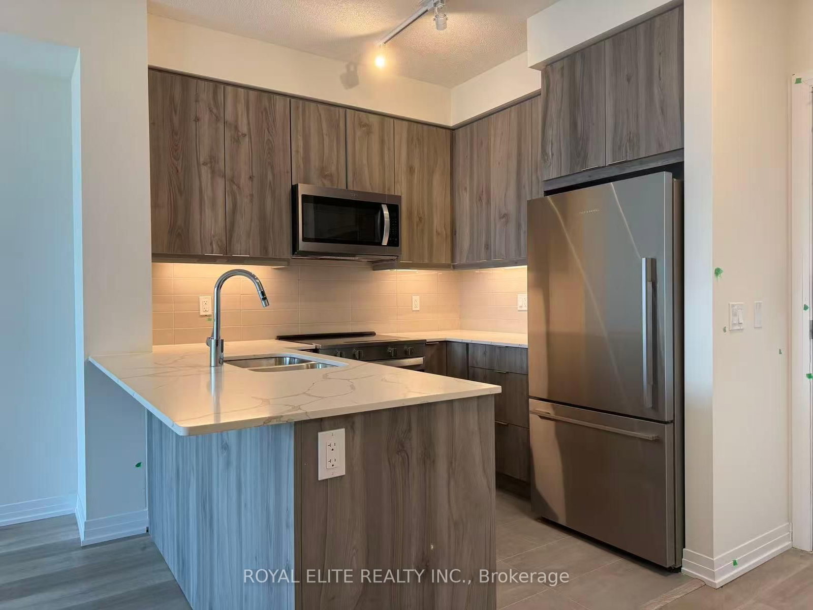 15 Watergarden Drive, Unit 2102 - Photo 6