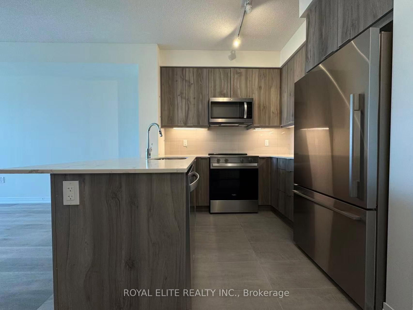 15 Watergarden Drive, Unit 2102 - Photo 7