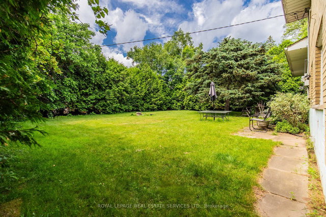 Unit #2 - 227 Lakeshore Road W