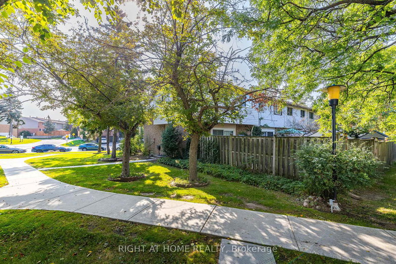 30 - 6540 Falconer Dr, Mississauga, L5N 1M1 | Image 3