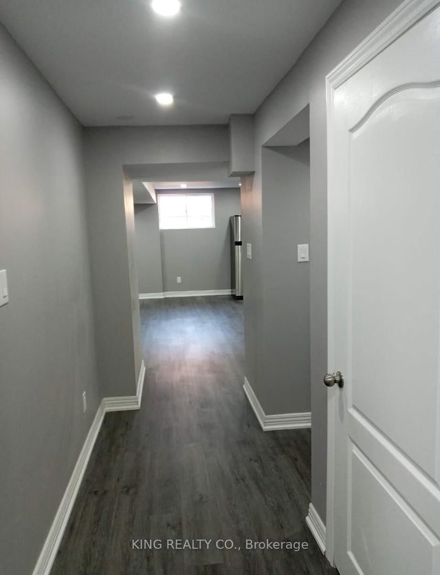 Basement - 72 Twistleton Street