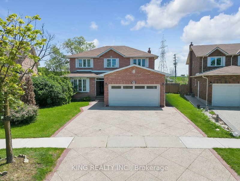 2606 Ambercroft Tr, Mississauga, L5M 4K3 | Image 2