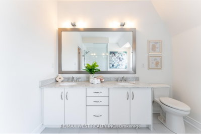 2172 Trafalgar Oakville,ON L6H 7H2 — Photo 24